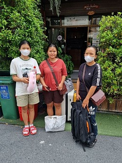 ศูนย์บริการแท็กซี่สุรศักดิ์ เรียกแท็กซี่ไปสุรศักดิ์ แท็กซี่รับส่งสุรศักดิ์ เหมา/จองแท็กซี่จากสุรศักดิ์กลับเข้ากรุงเทพฯ ไปสนามบินสุวรรณภูมิ ไปสนามบินดอนเมือง และไปต่างจังหวัดทุกพื้นที่ทั่วไทยโทร.0966945526